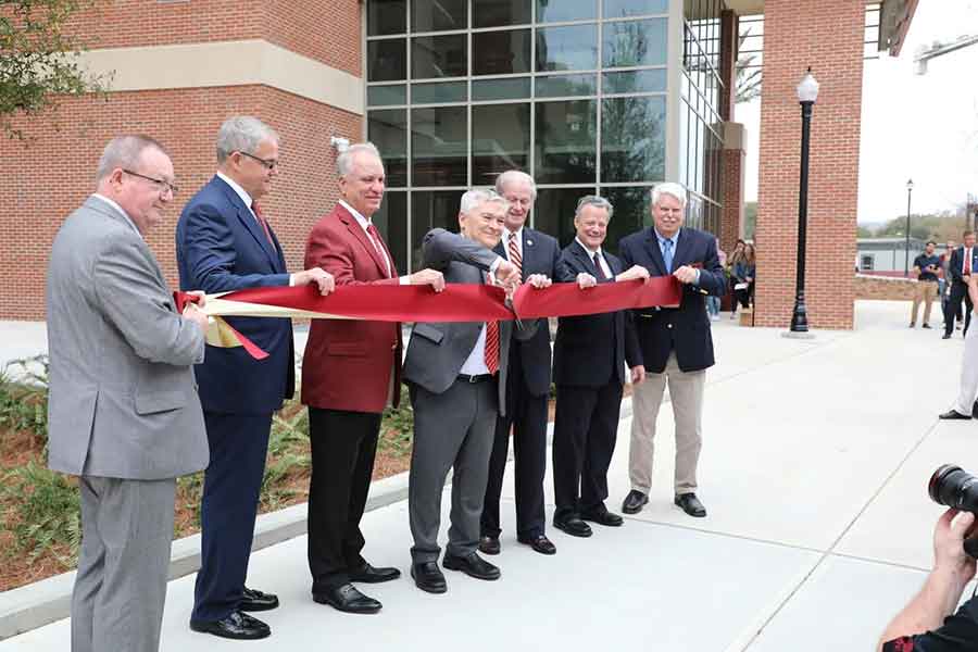 Ribbon cutting at FSU's EOAS building